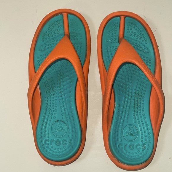 CROCS Shoes - Crocs Teal/Orange Capri Thong Sandals Flip Flop Size 3